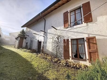 maison de village à rénover 250 m2 avec jardin