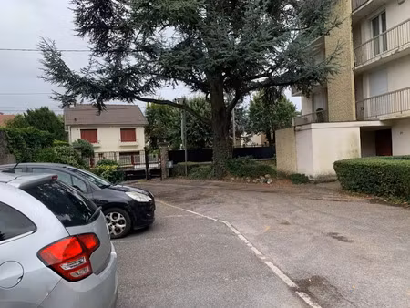 location meublée appartement 4 pièces 65 m² à aulnay-sous-bois (93600)  1 650 €
