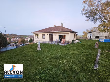 maison individuelle - 6 pièces - 4 chambres - garage - dépendance - 104 m2