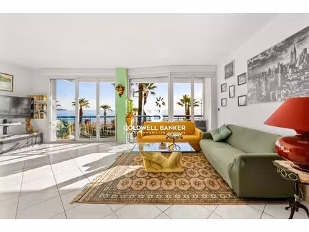appartement 3 pièces  84m2  vue mer  promenade des anglais