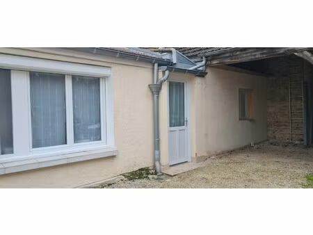 location appartement 1 pièce 17m²