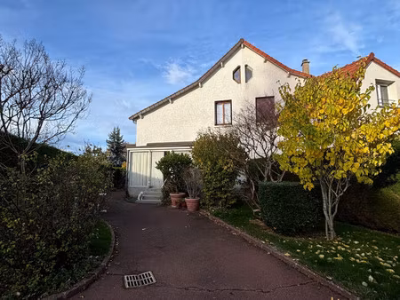 maison rare – quartier du village à vélizy-villacoublay