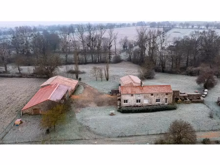 vente maison à voulmentin (79150) : à vendre / 193m² voulmentin