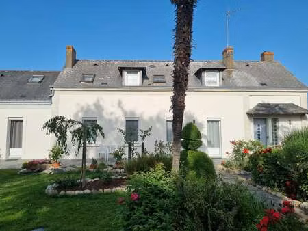 location appartement 3 pièces à sainte-gemmes-sur-loire (49130) : à louer 3 pièces / 80m² 