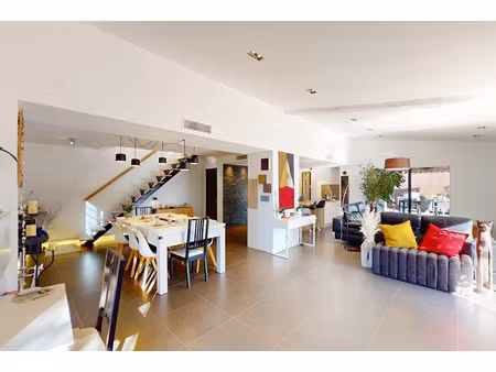 vente maison 7 pièces 180 m² à contes (06390)  690 000 €