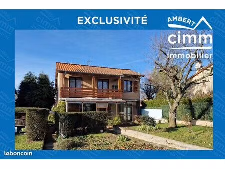 propriété 6 pièces 121 m²