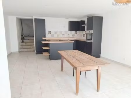 maison de village à poncin