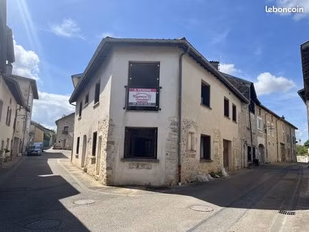 maison de village 7 pièces 135 m²