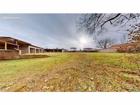 terrain 1700 m² meximieux