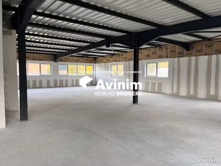 local commercial 190 m² saint-genis-pouilly