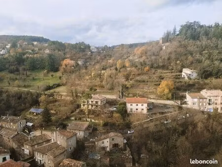 appartement. 5 pièces. 90 m²