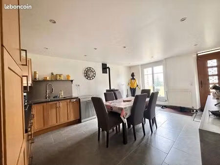 maison 4 pièces 110 m²