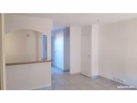 location appartement t2 tarascon centre ville