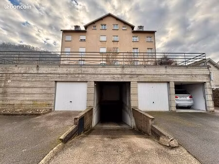 location place de parking 17 avenue gare d'eau