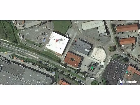 local commercial 1 200 m²