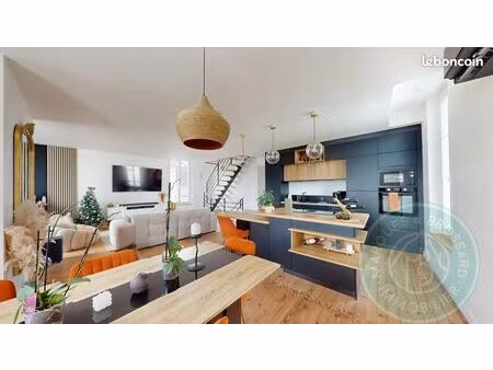 maison de ville 6 pièces 165 m²