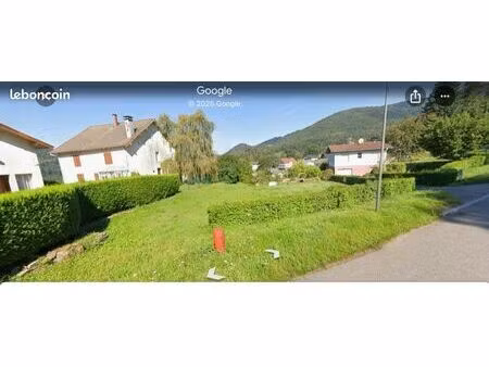 terrain environ 1000m2