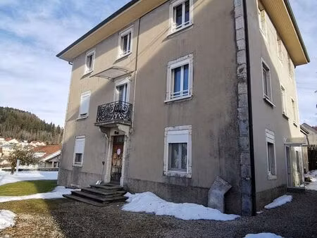 immeuble 450 m² maîche