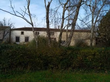 maison charentaise a renover avec dependance