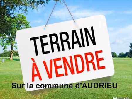 terrain 909 m² audrieu