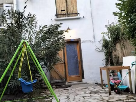 maison mitoyenne dans hameau