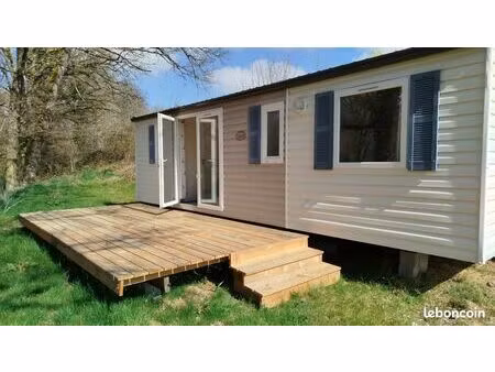 vente mobil home avec emplacement et parcelle au bord de l'eau