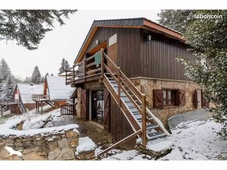 chalet 4 pièces 95 m²