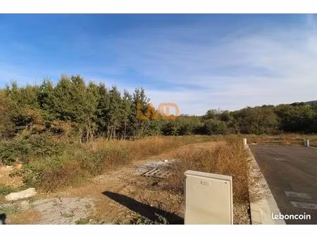 terrain 1 167 m² rigarda