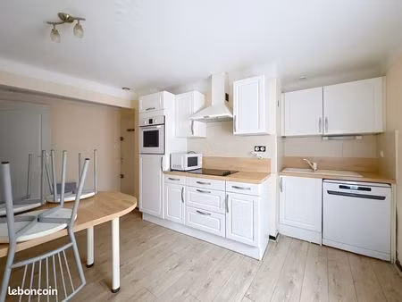 ruoms centre - location à l'année