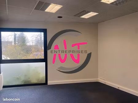 bureaux 75 m² sainte gemmes sur loire