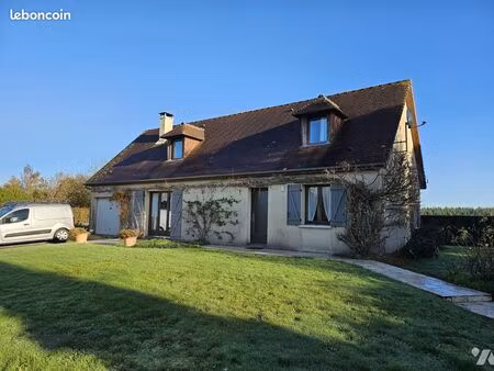 maison 6 pièces 104 m²