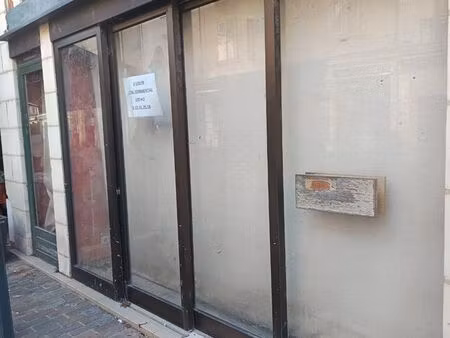 loue local commercial 100 m2 saumur