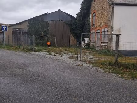 maison dans le jarnages