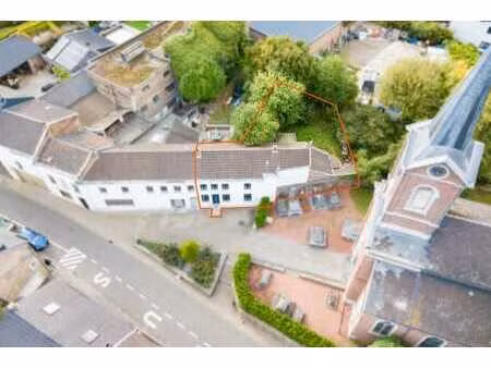 maison semi-mitoyenne 3 chambres  jardin.