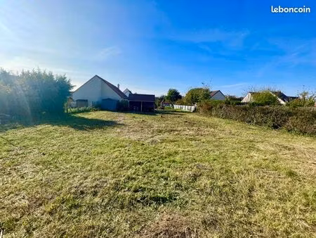 terrain constructible checy 570m2