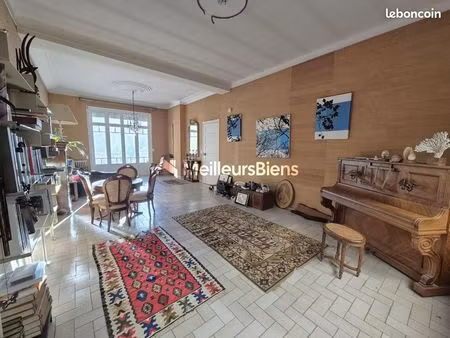 maison de village 12 pièces 334 m²