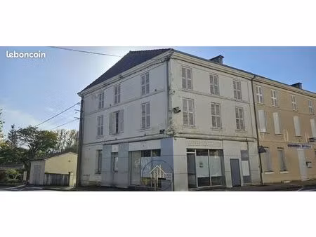 immeuble 7 pièces 266 m²