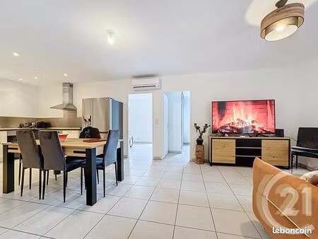 appartement 3 pièces 69 m²