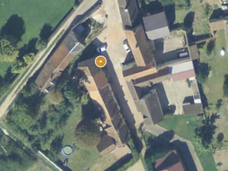 recherche une personne qualifiée pour vendre ma grange