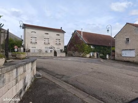 maison 6 pièces 159 m²