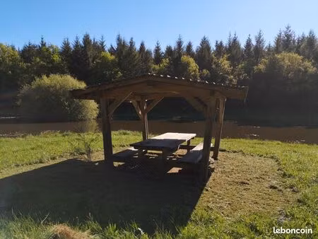 étang privé 1 ha + terrain 1 ha – eau close – accès facile – creuse