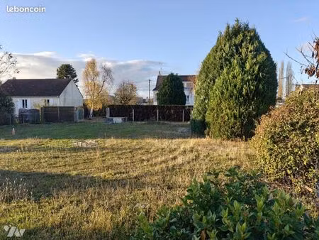 terrain 586 m² mareau aux pres