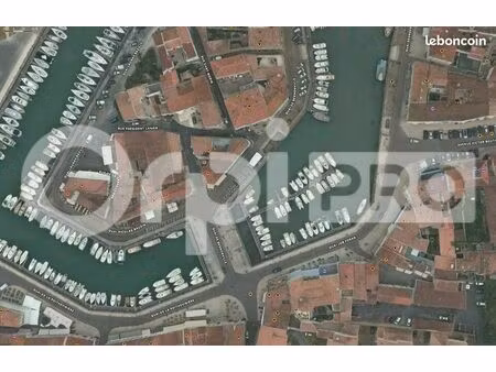 local commercial 204 m²