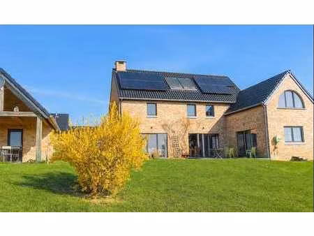 charmante villa 4 façades à ogné