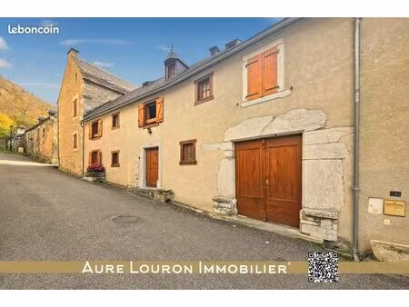 immeuble 9 pièces 159 m²