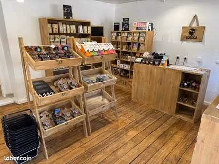 opportunité unique – épicerie fine / chambres d’hôtes + logement 140 m² – lecci