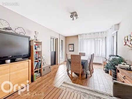 appartement 3 pièces 70 m²