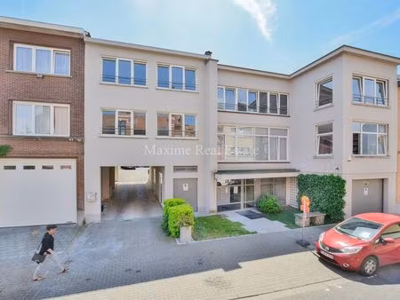 bien professionnel à vendre à woluwe-saint-lambert € 495.000 (lcy3x) - maxime real estate 