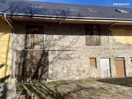 maison 1 pièce 115 m²