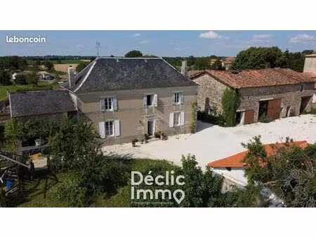 propriété 5 pièces 163 m²